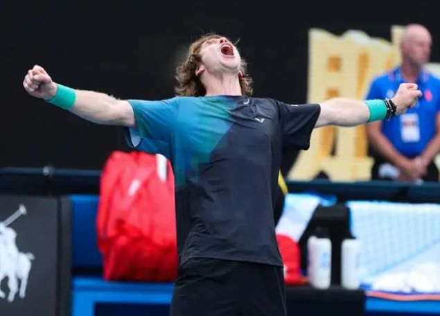 的西蒙斯 的西蒙斯