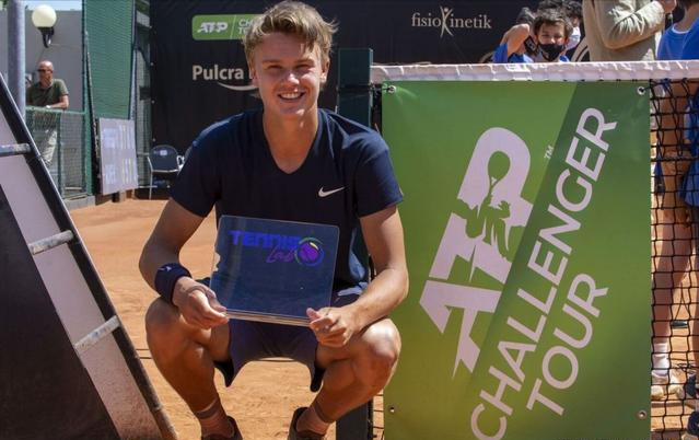 在南极包饺子！长城站建站40周年庆祝活动中国味满满.